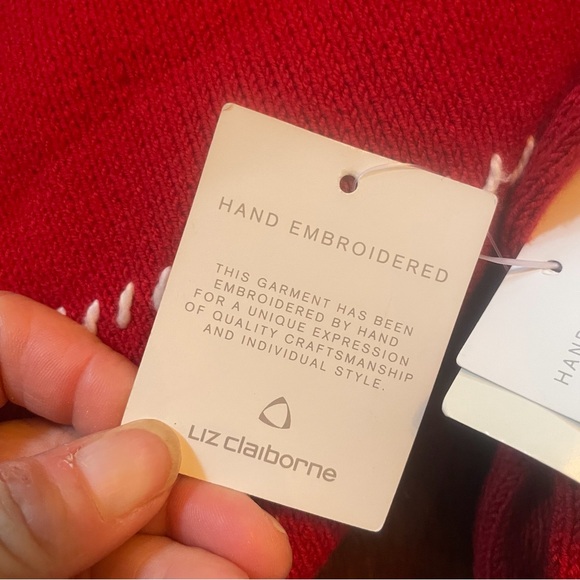 Liz Claiborne LizSport Red white Embroidery Thin knit Sweater Women Medium NWT - Picture 8 of 11